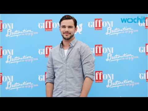 VIDEO : Nicholas Hoult Will Portray Nikolai Tesla in 'The Current War'