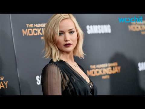 VIDEO : Jennifer Lawrence Is The Highest Paid Actress Again