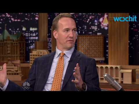 VIDEO : Peyton Manning To Roast Rob Lowe On Comedy Central