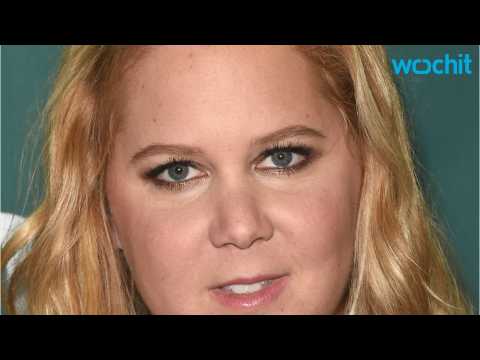 VIDEO : Amy Schumer Isn't the Only Celeb with a New Memoir