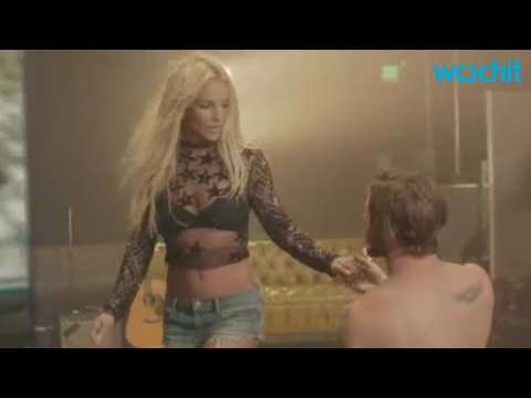 VIDEO : Britney Spears Comes To Lifetime TV