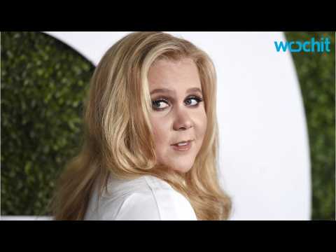 VIDEO : Amy Schumer Was Told To Lose Weight For TrainWreck