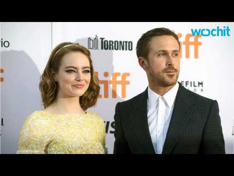 VIDEO : Emma Stone And Ryan Gosling Are Fan Favorites At Toronto Film Festival