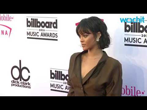 VIDEO : Rihanna Says The 