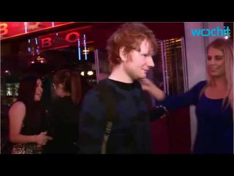VIDEO : Ed Sheeran Gets Advice From Justin Bieber