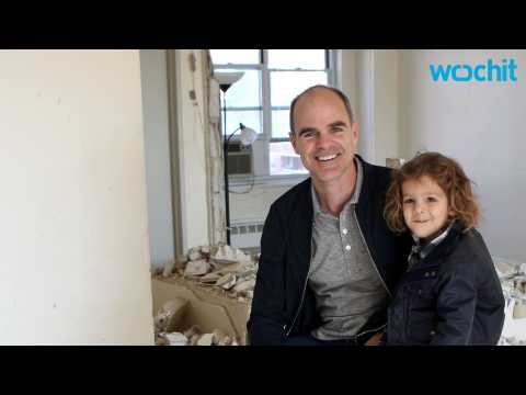 VIDEO : Michael Kelly and Kate Mara Talk About Their Carpools Together