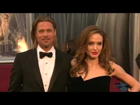 VIDEO : Brad Pitt in deal with Jolie to see kids - sources