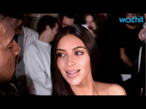 VIDEO : Kim Kardashian Goes To Fashion Show Without Makeup