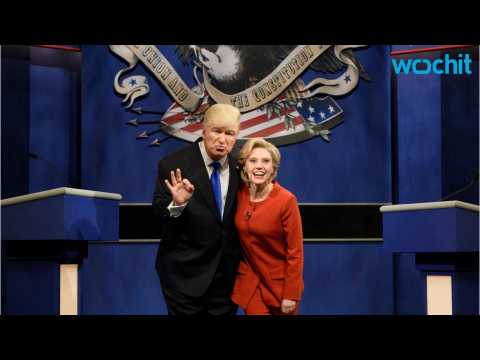 VIDEO : Alec Baldwin Plays Donald Trump On Saturday Night Live