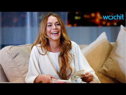 VIDEO : Lindsay Lohan Has Surgery On Finger Following Boating Accident
