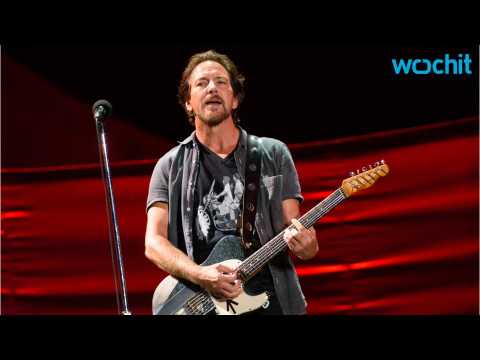 VIDEO : Aaron Paul Expresses His Devotion To Pearl Jam