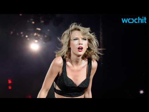 VIDEO : Taylor Swift Says 'Bad Blood' Is Not About Katy Perry