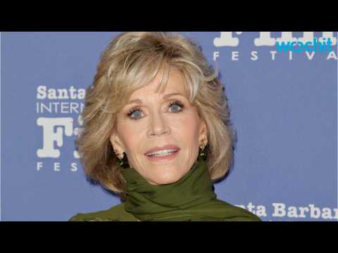 VIDEO : Jane Fonda Remembers Skinny Dipping With Michael Jackson