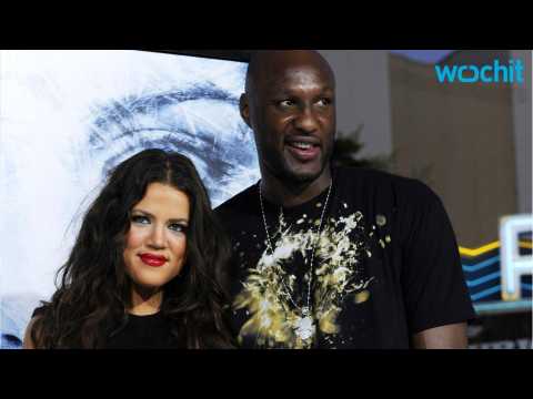 VIDEO : Khloe Kardashian Cancels Book Tour To Be By Odom's Side