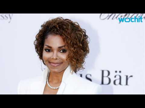 VIDEO : Janet Jackson Tells Fans She Must Rest Her Voice