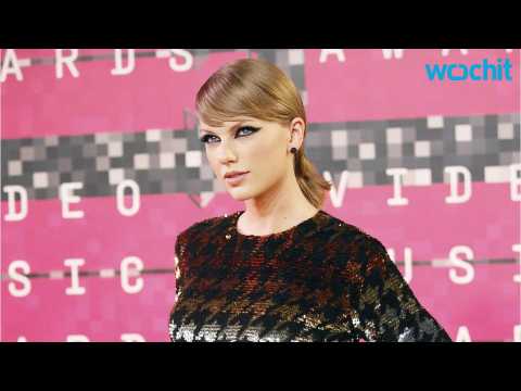 VIDEO : Taylor Swift?s Racial Blind Spot