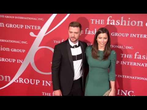 VIDEO : Justin Timberlake et Jessica Biel au gala du Fashion Group International