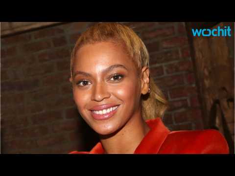VIDEO : Beyonce Dresses as Storm From X-man at a Birthday Party