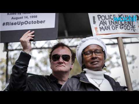 VIDEO : Quentin Tarantino Joins Demonstrators Against Police Brutality in NYC NYC