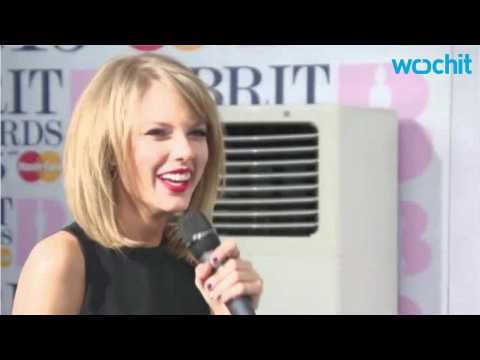 VIDEO : Taylor Swift To Play Private Concert For 100 Australian Fans
