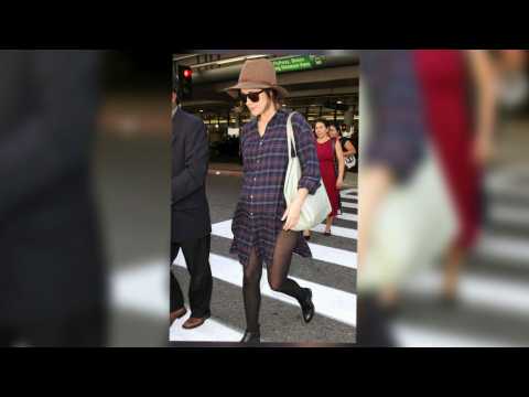 VIDEO : Rose Byrne and Bobby Cannavale reportedly expecting first child