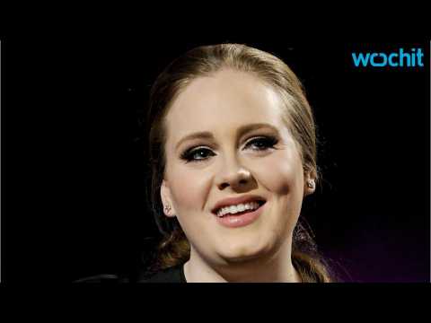 VIDEO : Adele Treats Fans To Adorable TBT Picture!
