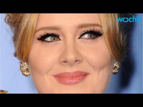 VIDEO : WARNING! Don't Text Adele Lyrics to Your Ex