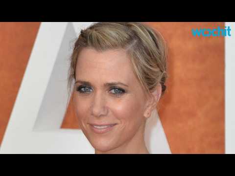 VIDEO : Kristen Wiig Was Visited by Police for Prank-Calling a Friend