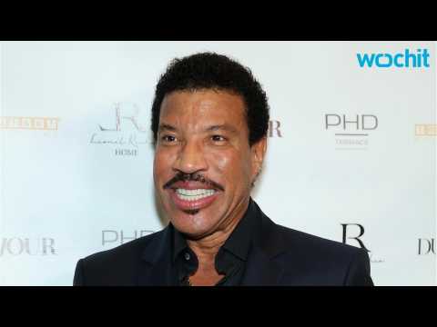 VIDEO : Lionel Richie: ?I Kind of Own Hello?