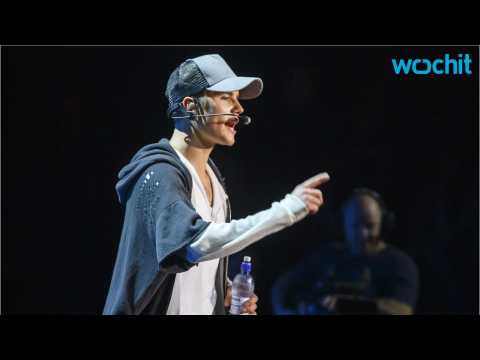 VIDEO : Justin Bieber Walks Out Of Concert After One Song