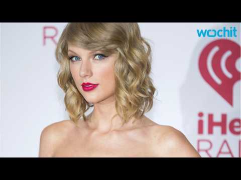 VIDEO : Taylor Swift Gets Sued For $42 Million Over 'Haters Gon Hate' Lyric