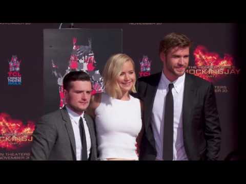 VIDEO : Jennifer Lawrence At Hunger Games Handprint Ceremony