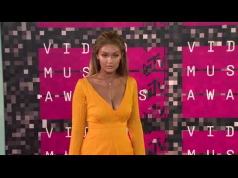 VIDEO : Gigi Hadid va dfiler pour Victoria's Secret