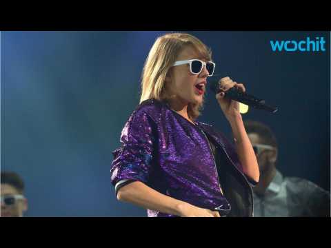 VIDEO : Sue Happy Taylor Swift Is Getting Sued for $42 Million