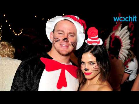 VIDEO : Channing & Jenna Dewan-Tatum Halloween Cat In The Hats