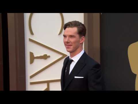 VIDEO : Benedict Cumberbatch Honored as CBE