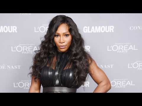 VIDEO : Nail of the Day: Serena Williams' Glittery Nail Art
