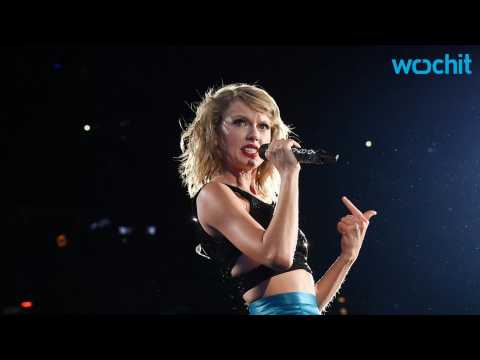 VIDEO : Taylor Swift Tells the Media in Australia to Chill Out