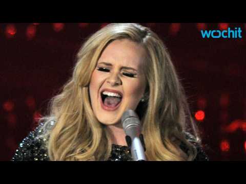 VIDEO : Adele Performs New Album in NYC