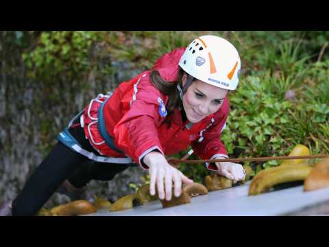VIDEO : See Kate Middleton Rappel Down Tower!