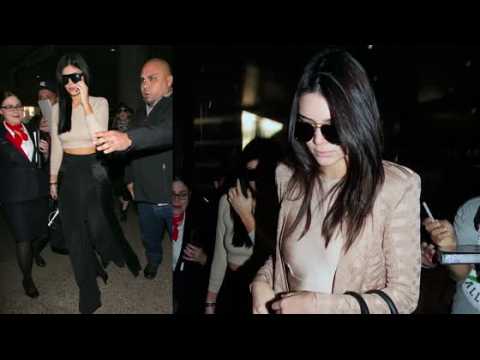 VIDEO : Kendall et Kylie Jenner sont coordonnes en revenant d'Australie
