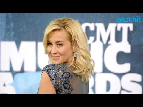 VIDEO : New Kellie Pickler Reality Show Will Show Singer's Personal Life