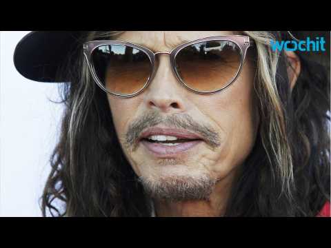 VIDEO : Steven Tyler Would Love To Share the Stage With A Kardashian