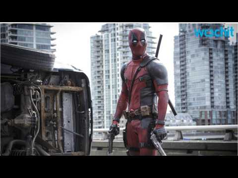 VIDEO : Ryan Reynolds Co-wrote the Outline for the Deadpool Script