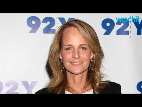 VIDEO : Helen Hunt to Direct Episode of CBS Comedy Show