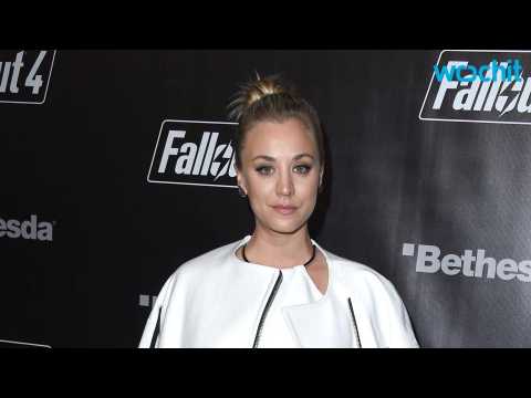 VIDEO : Kaley Cuoco Covers Up Her Wedding Tattoo