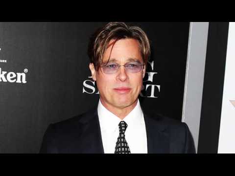 VIDEO : Brad Pitt Will Be 'All Over That Turkey' on Thanksgiving