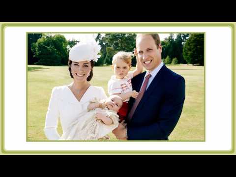 VIDEO : Le Prince William et Kate publient de nouvelles photos de Charlotte