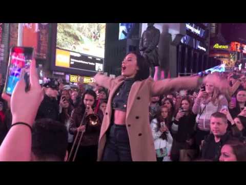 VIDEO : Hear Demi Lovato Rock Times Square With Surprise Performance