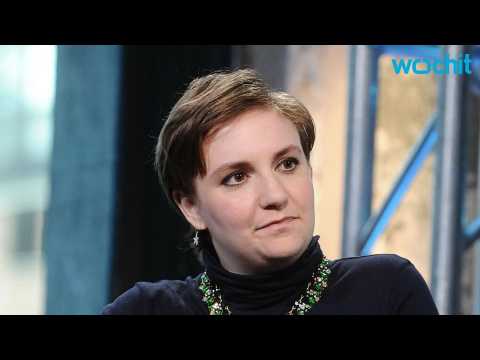 VIDEO : Lena Dunham Says the Internet is a Source of Pain